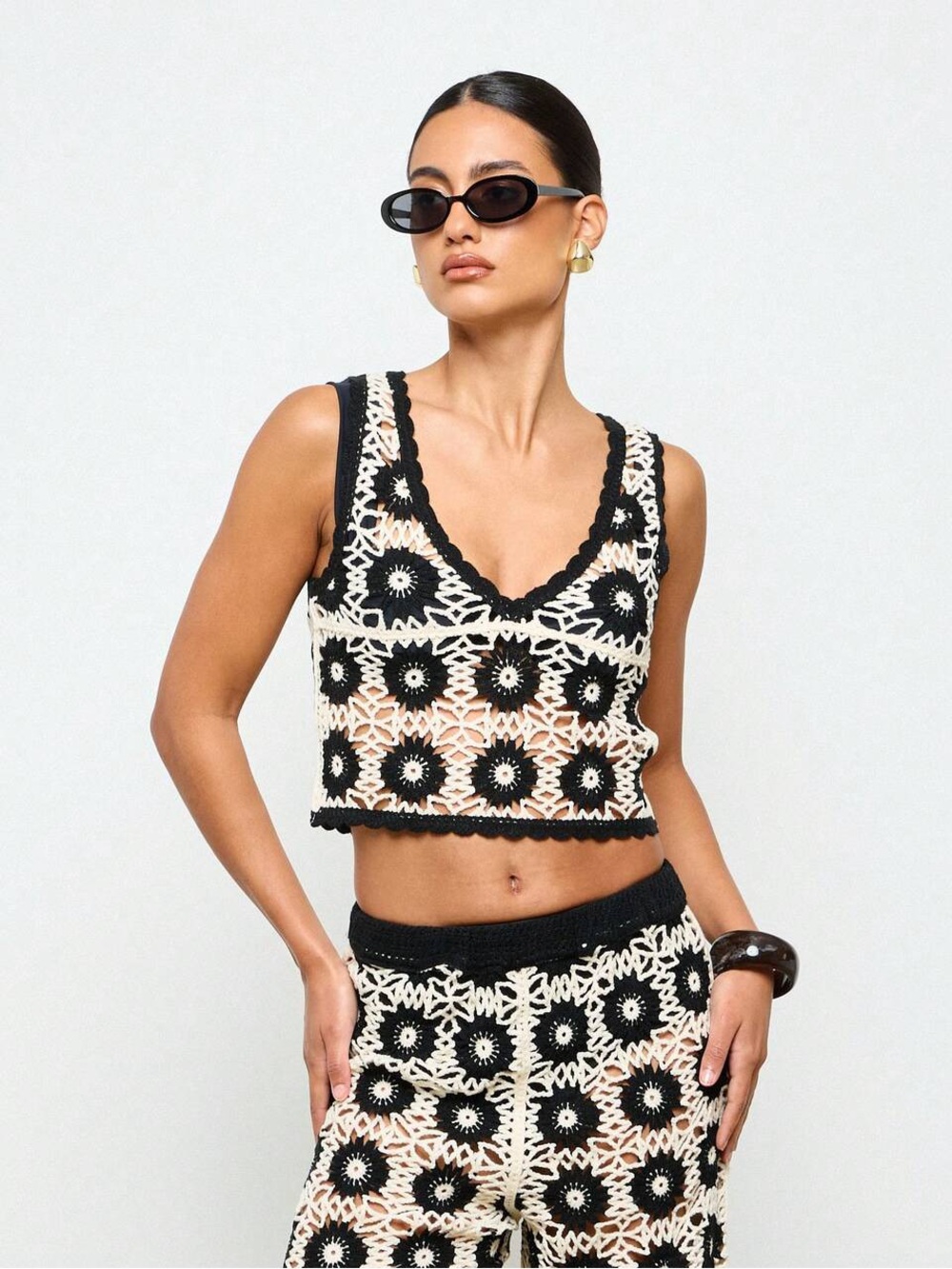 AiiRZ Black & Cream Crochet Granny Square Knit Tank Top | NWT Size S